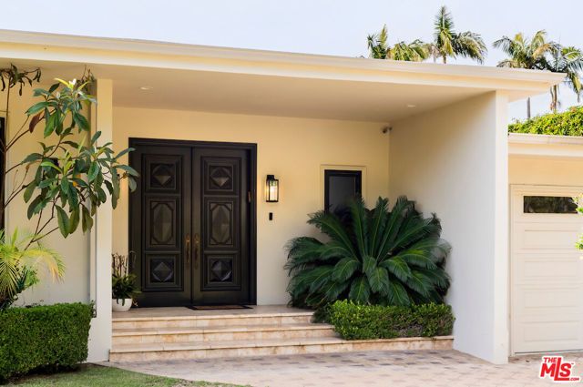 1845 Loma Vista Drive, Beverly Hills, CA 90210