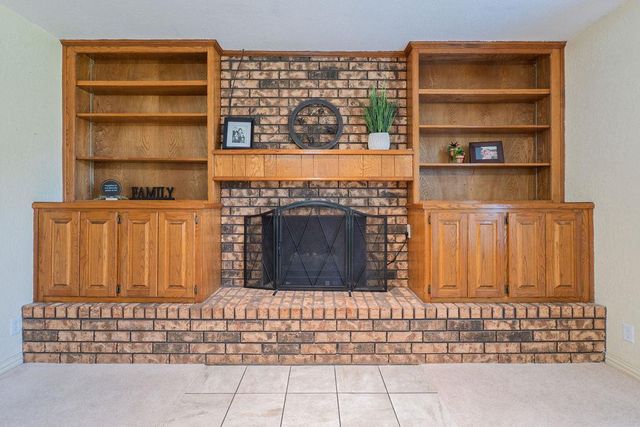 1109 W Washington Circle, Tecumseh, OK 74873