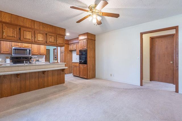 1109 W Washington Circle, Tecumseh, OK 74873
