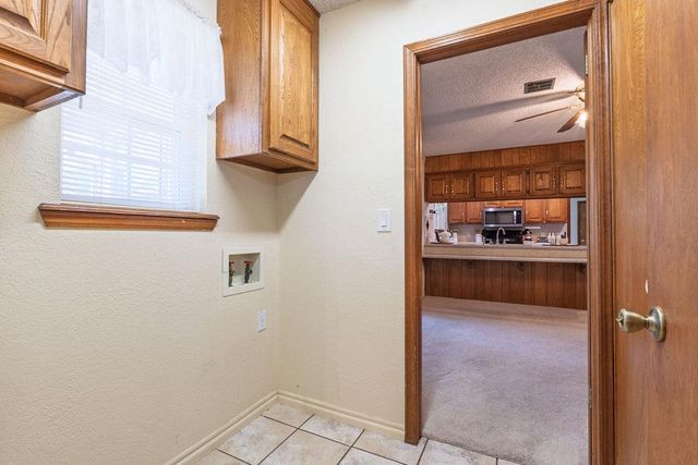 1109 W Washington Circle, Tecumseh, OK 74873