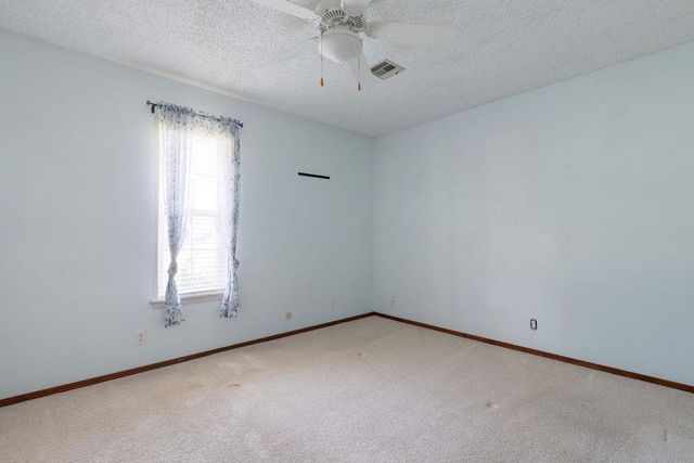 1109 W Washington Circle, Tecumseh, OK 74873