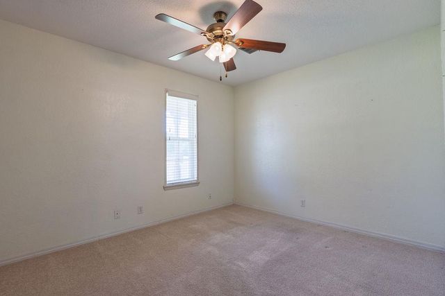 1109 W Washington Circle, Tecumseh, OK 74873