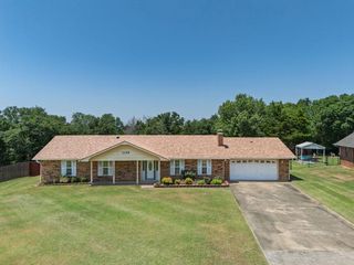 1109 W Washington Circle, Tecumseh, OK 74873