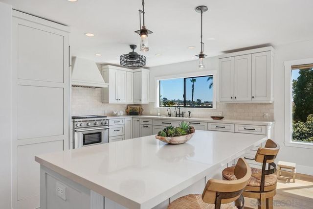 205 S Helix Ave 65, Solana Beach, CA 92075