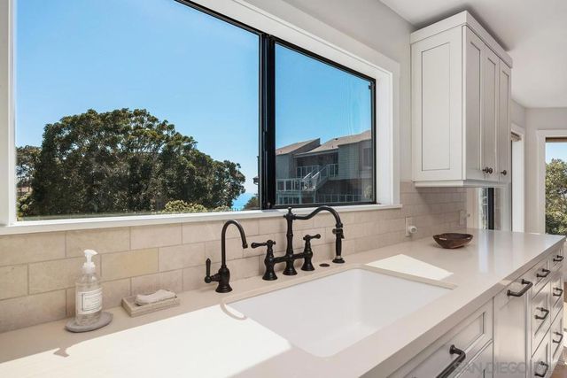 205 S Helix Ave 65, Solana Beach, CA 92075