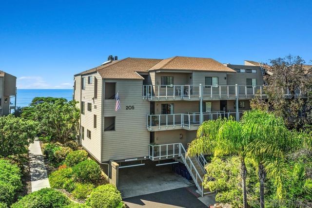 205 S Helix Ave 65, Solana Beach, CA 92075