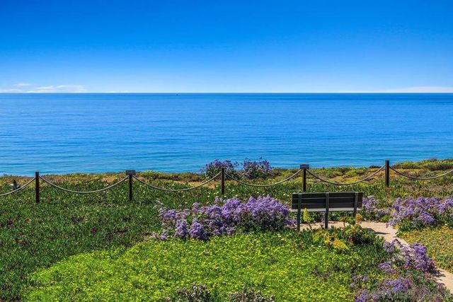 205 S Helix Ave 65, Solana Beach, CA 92075