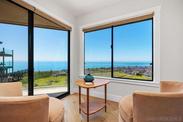 205 S Helix Ave 65, Solana Beach, CA 92075