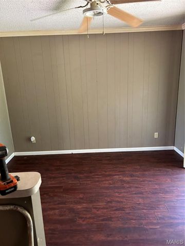 1345 Patterson Road, Florissant, MO 63031