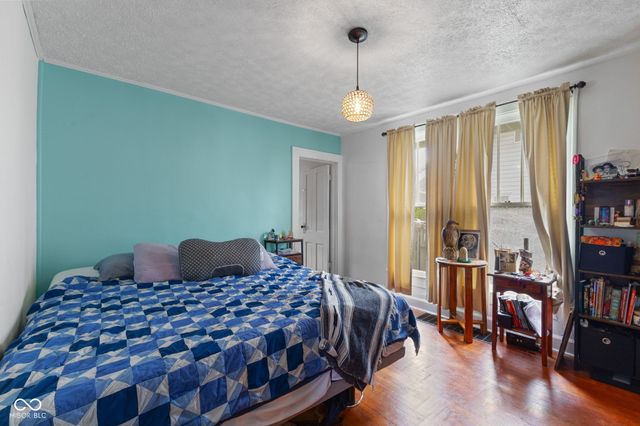 125 W Harrison Street, Mooresville, IN 46158