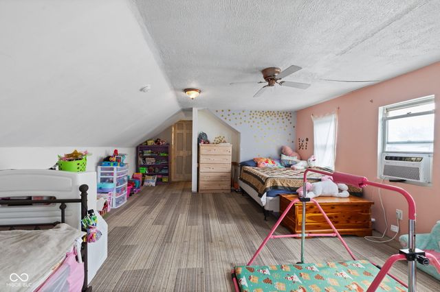 125 W Harrison Street, Mooresville, IN 46158