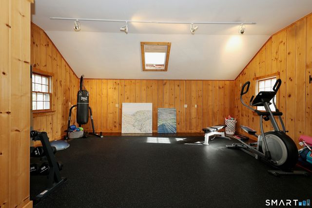 219 Bennetts Farm Road, Ridgefield, CT 06877