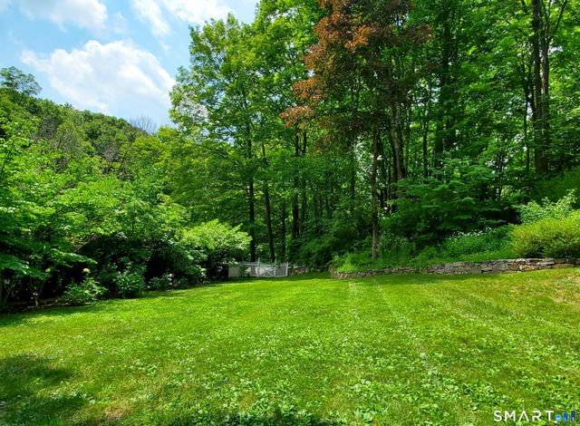 219 Bennetts Farm Road, Ridgefield, CT 06877