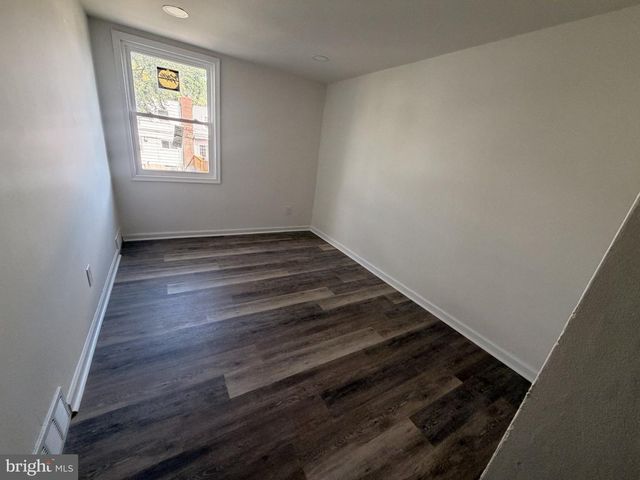 1235 ELSON RD, Brookhaven, PA 19015