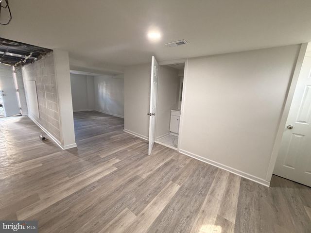 1235 ELSON RD, Brookhaven, PA 19015