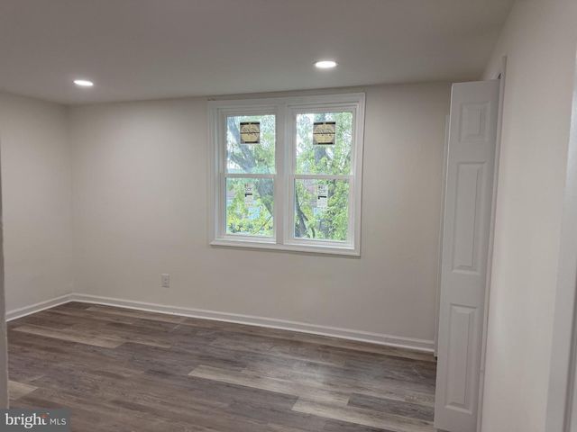 1235 ELSON RD, Brookhaven, PA 19015