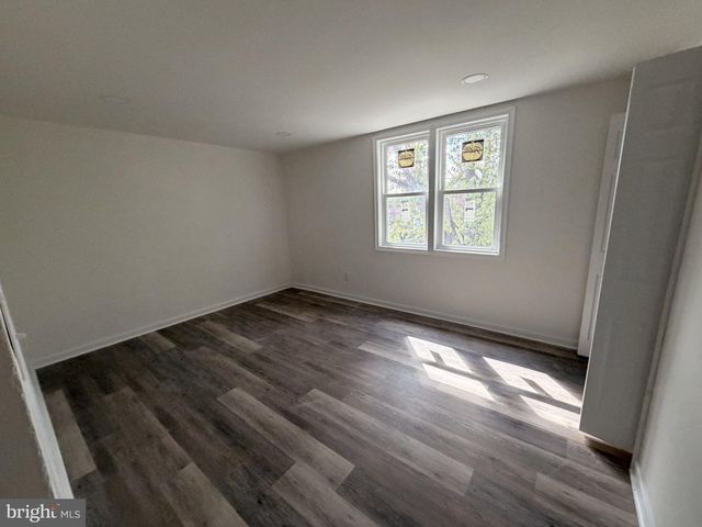 1235 ELSON RD, Brookhaven, PA 19015