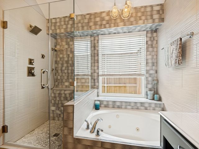 438 Southridge Way, Irving, TX 75063