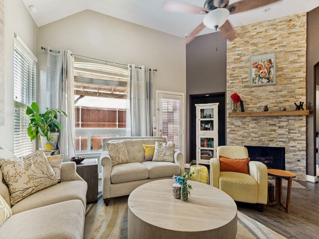 438 Southridge Way, Irving, TX 75063