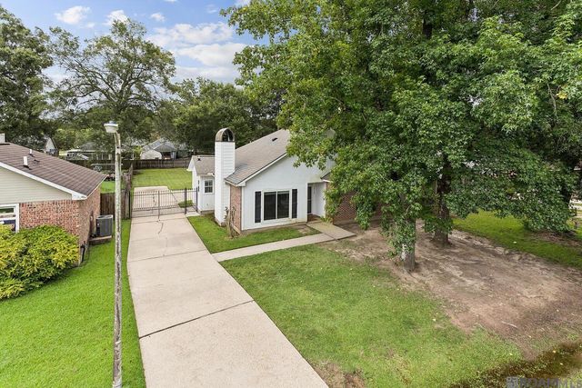 10764 Holly Hock Dr, Greenwell Springs, LA 70739