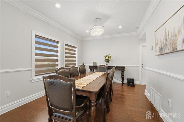 69 Morris Avenue, Piscataway, NJ 08854