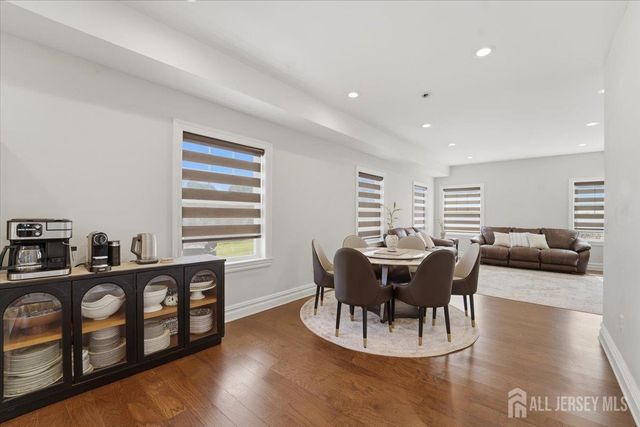 69 Morris Avenue, Piscataway, NJ 08854