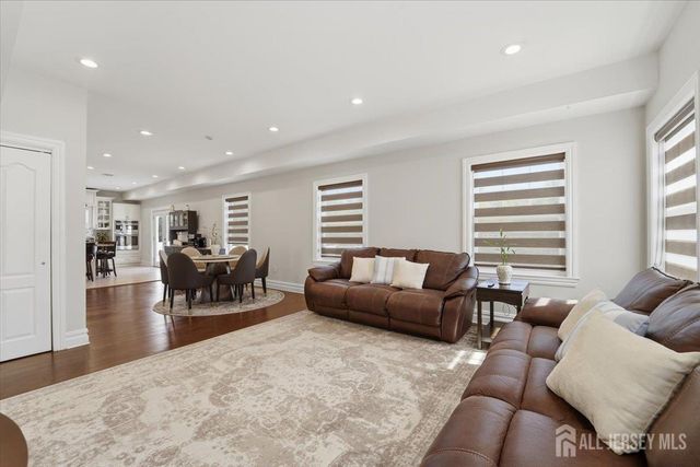 69 Morris Avenue, Piscataway, NJ 08854