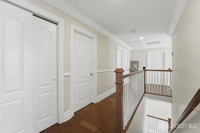 69 Morris Avenue, Piscataway, NJ 08854