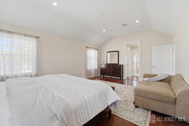 69 Morris Avenue, Piscataway, NJ 08854
