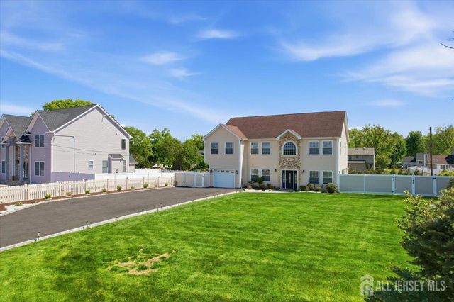 69 Morris Avenue, Piscataway, NJ 08854
