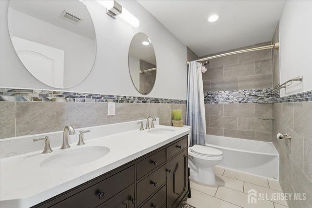 69 Morris Avenue, Piscataway, NJ 08854