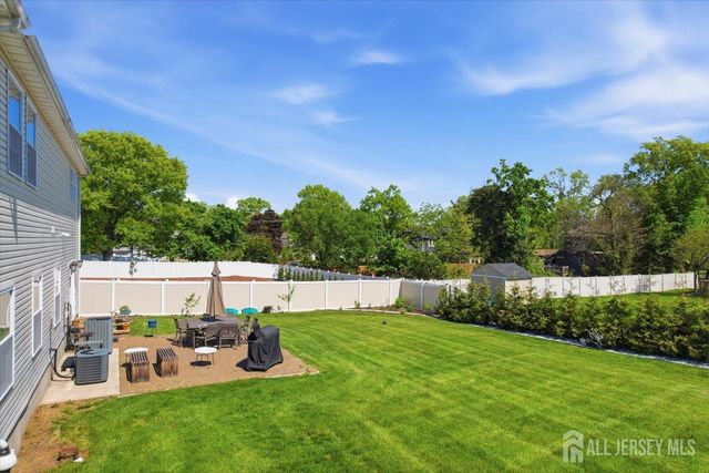 69 Morris Avenue, Piscataway, NJ 08854
