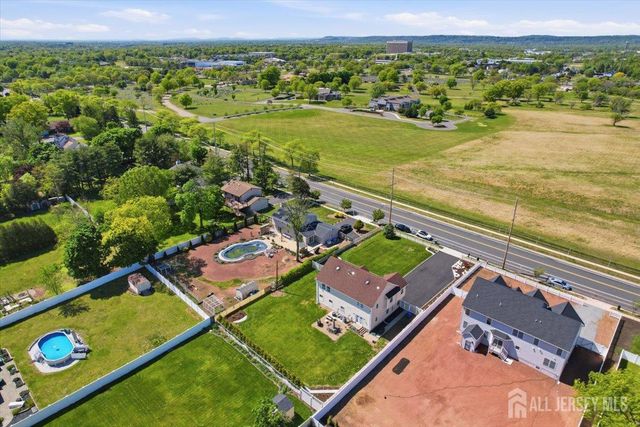 69 Morris Avenue, Piscataway, NJ 08854