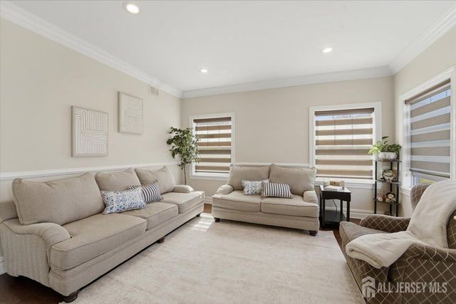69 Morris Avenue, Piscataway, NJ 08854