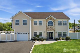 69 Morris Avenue, Piscataway, NJ 08854