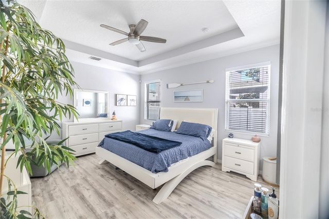 8234 GRAY KINGBIRD DR, Winter Garden, FL 34787