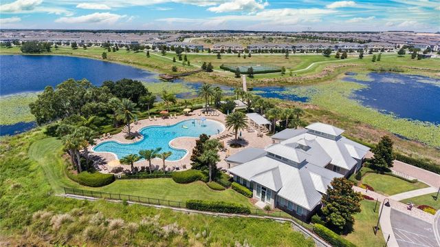 8234 GRAY KINGBIRD DR, Winter Garden, FL 34787