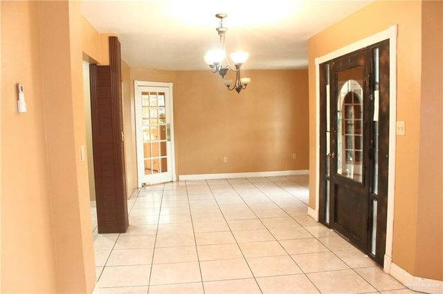 2270 E Anacua Circle, Roma, TX 78584