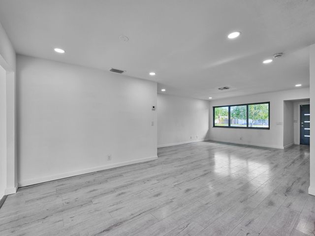 197 Sandpiper Avenue, Royal Palm Beach, FL 33411