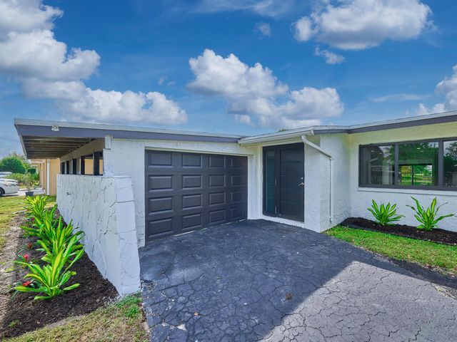 197 Sandpiper Avenue, Royal Palm Beach, FL 33411