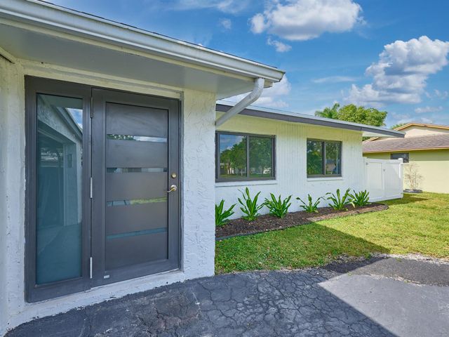 197 Sandpiper Avenue, Royal Palm Beach, FL 33411