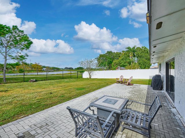 197 Sandpiper Avenue, Royal Palm Beach, FL 33411