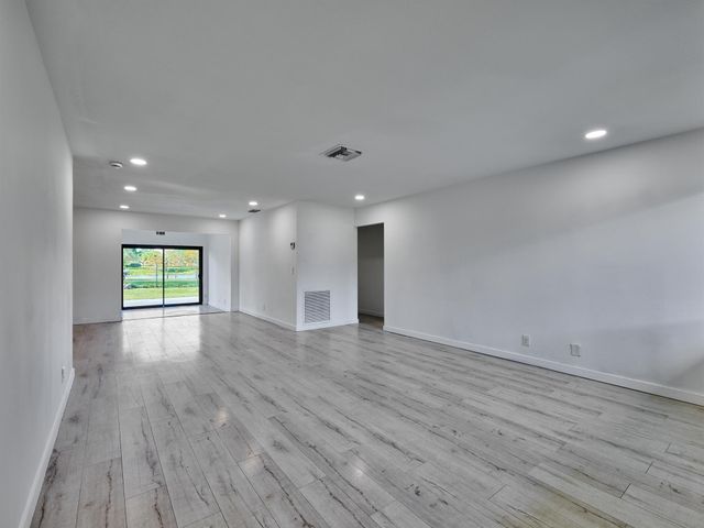 197 Sandpiper Avenue, Royal Palm Beach, FL 33411