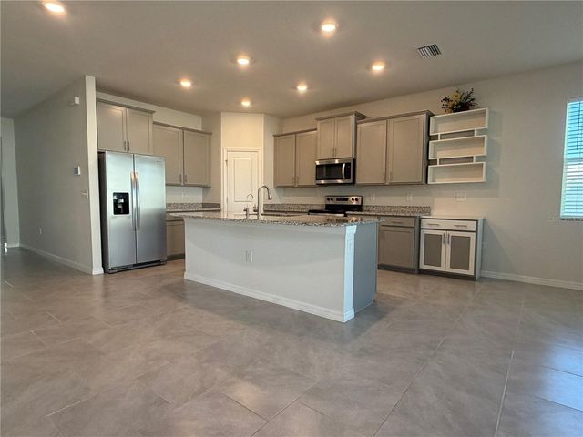 10966 DELTA HUFF COURT, San Antonio, FL 33576