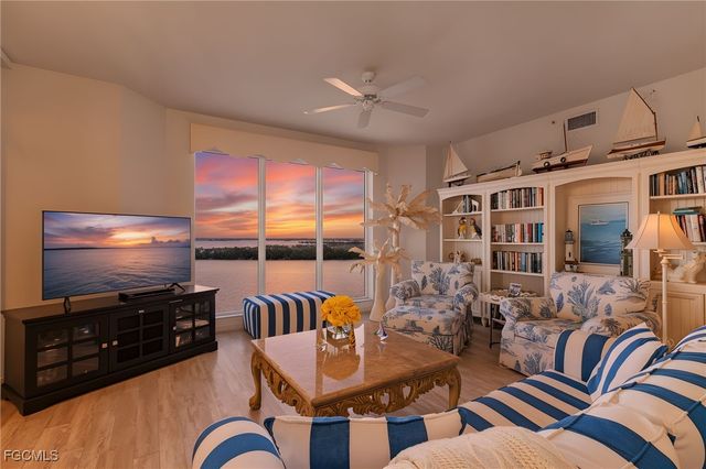 4198 Bay Beach LN 174, Fort Myers Beach, FL 33931