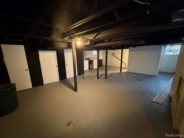 371 Piper Boulevard, Detroit, MI 48215