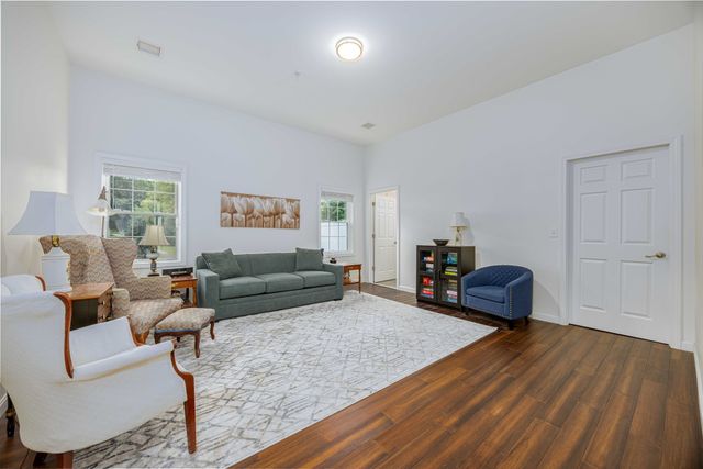 4 Sterling Circle 4, Medway, MA 02053