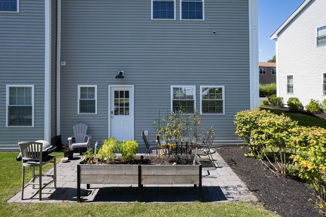4 Sterling Circle 4, Medway, MA 02053