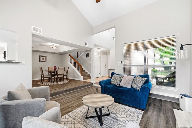 6011 Glen Heather, San Antonio, TX 78240