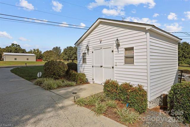 17200 Randalls Ferry Road, Norwood, NC 28128